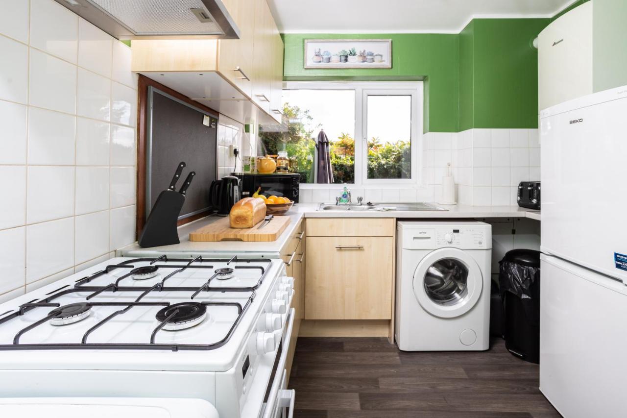 Perfect For Contractors - Canterbury - Free Parking - Ultra Wifi エクステリア 写真